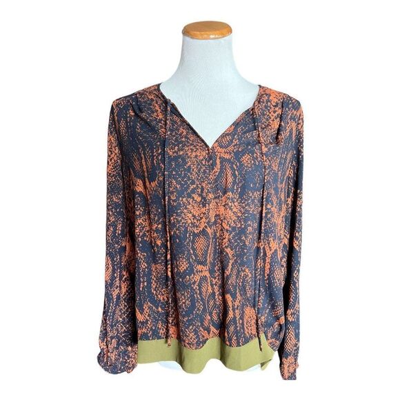 Womens CAbi Style 101 Border Faux Wrap Tie Snakeskin Top Blouse - Sz M - Picture 2 of 2